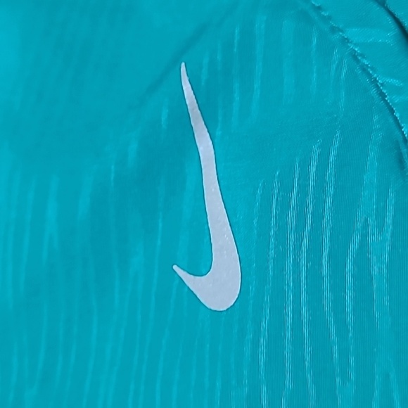 NIKE DRI-FIT REFLECTIVE SWOOSH LOGO LINED MESH ZIP POCKET ATHLETIC RUNNING SHORT - Picture 4 of 11